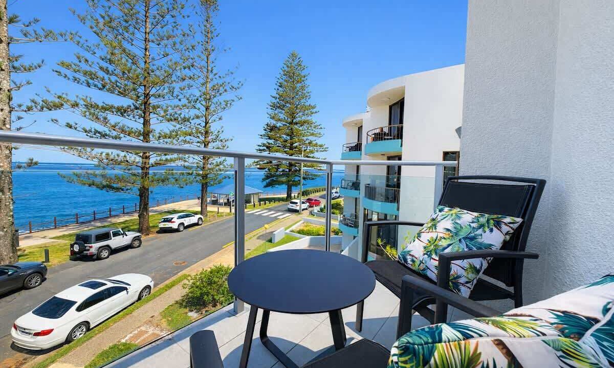Golden Beach Apartment | Golden Beach Oceanfront 3BR