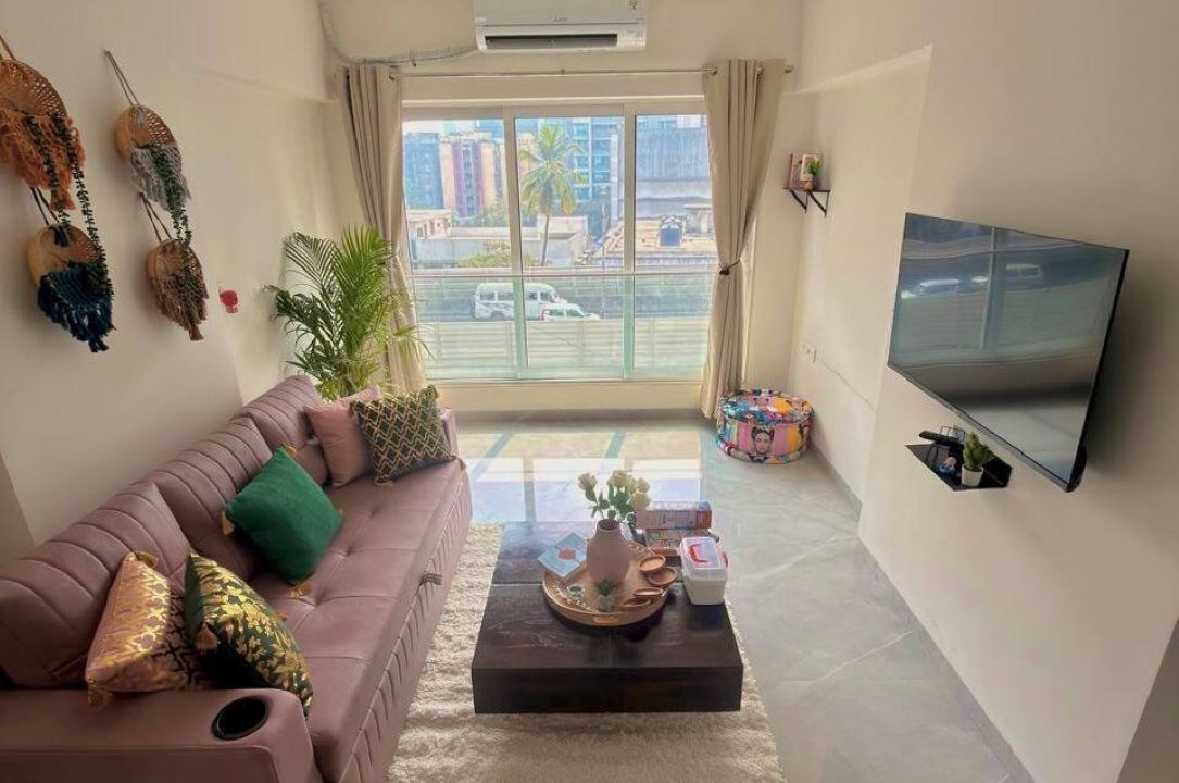 Kalina Apartment | Blush Boulevard 2BHK near BKC/Jio/Gym Access