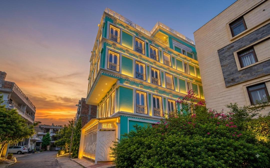 Lalkothi Apartment | The Collectors Loft-A Luxury Private Suit Near Jaipur City Center - Two-Bedroom Apartment