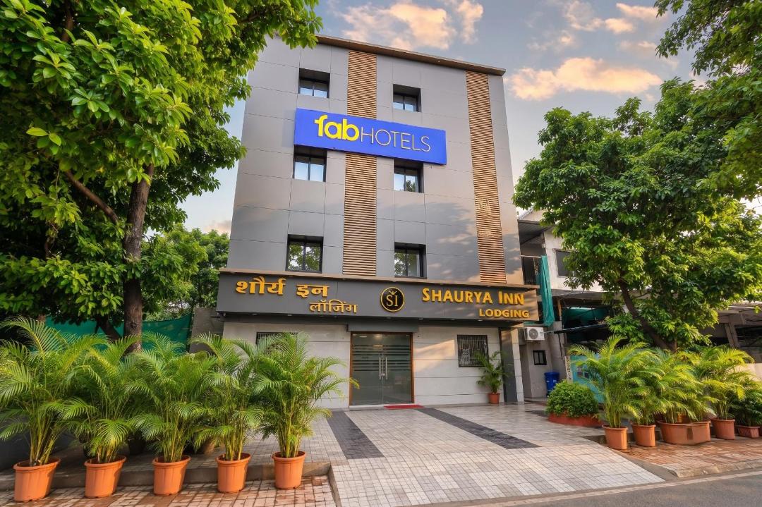 Mahape Hotel | FabHotel Shaurya Inn MIDC