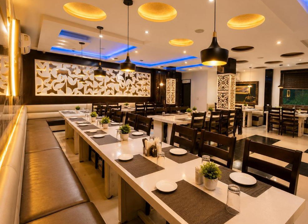 Agra Hotel | Hotel Blossom Rooms - Affordable Rooms #Free Wifi #Free Parking #5 min Distance to Taj mahal