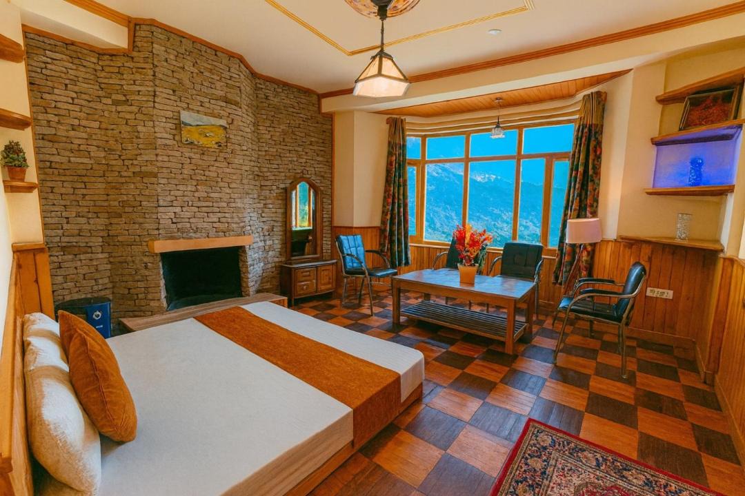 Manali Hotel | Shree Ram Cottage, Manali - 1,2,3,4 Bedrooms Luxury Cottages & Villa available in Manali