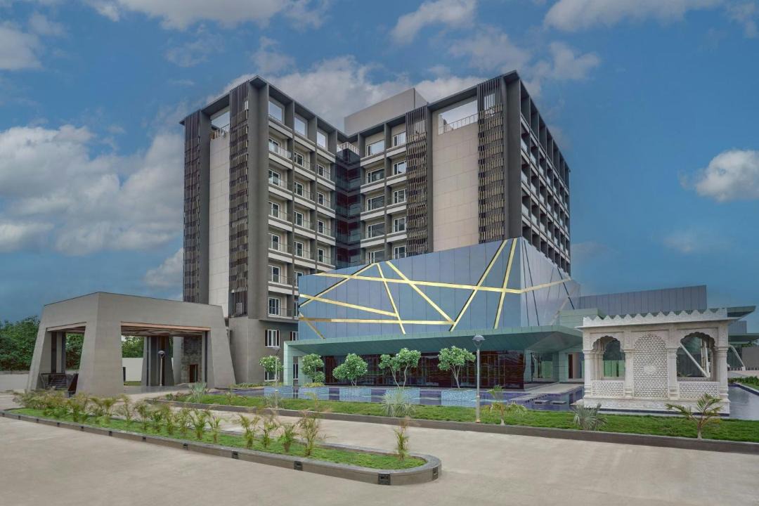 Sehore Hotel | Crescent The Fern Budhni, Series by Marriott