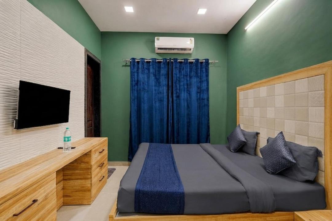 Sadduguntepalya Hotel | FabHotels Meadow View