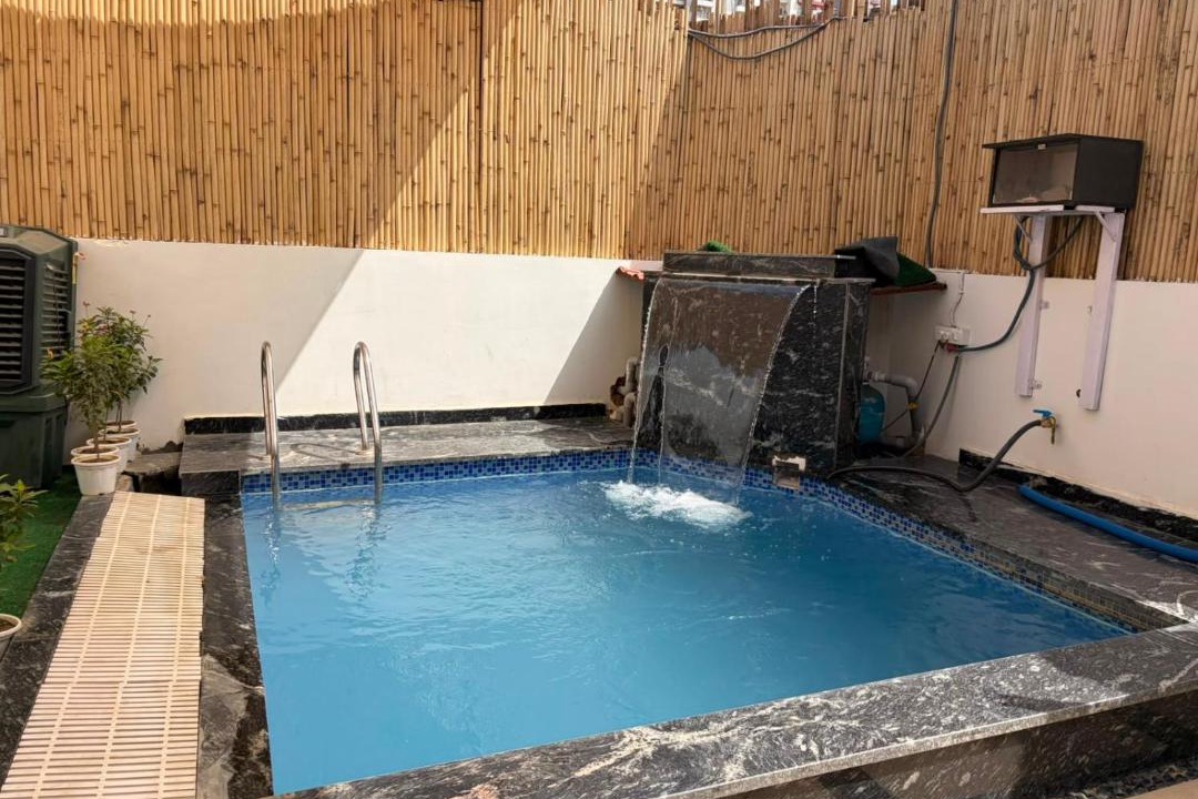 Greater Noida Hotel | VAAS by PLAY Hotels - ROOTS AND SKY water villas