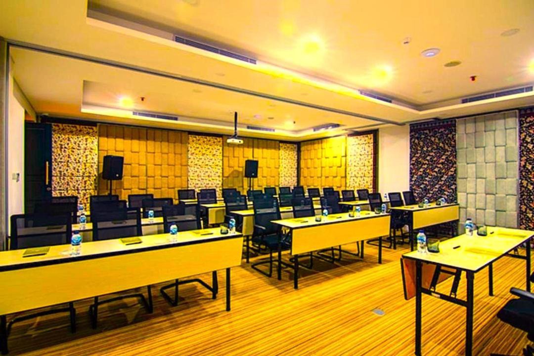 Dhanbad House | Hotel Radhakunj Inn