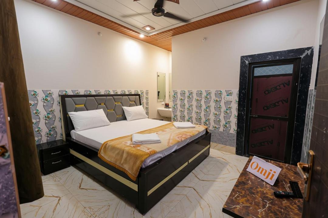 Vrindavan Hotel | Omji Niwas - Kalyan Keshar Dham