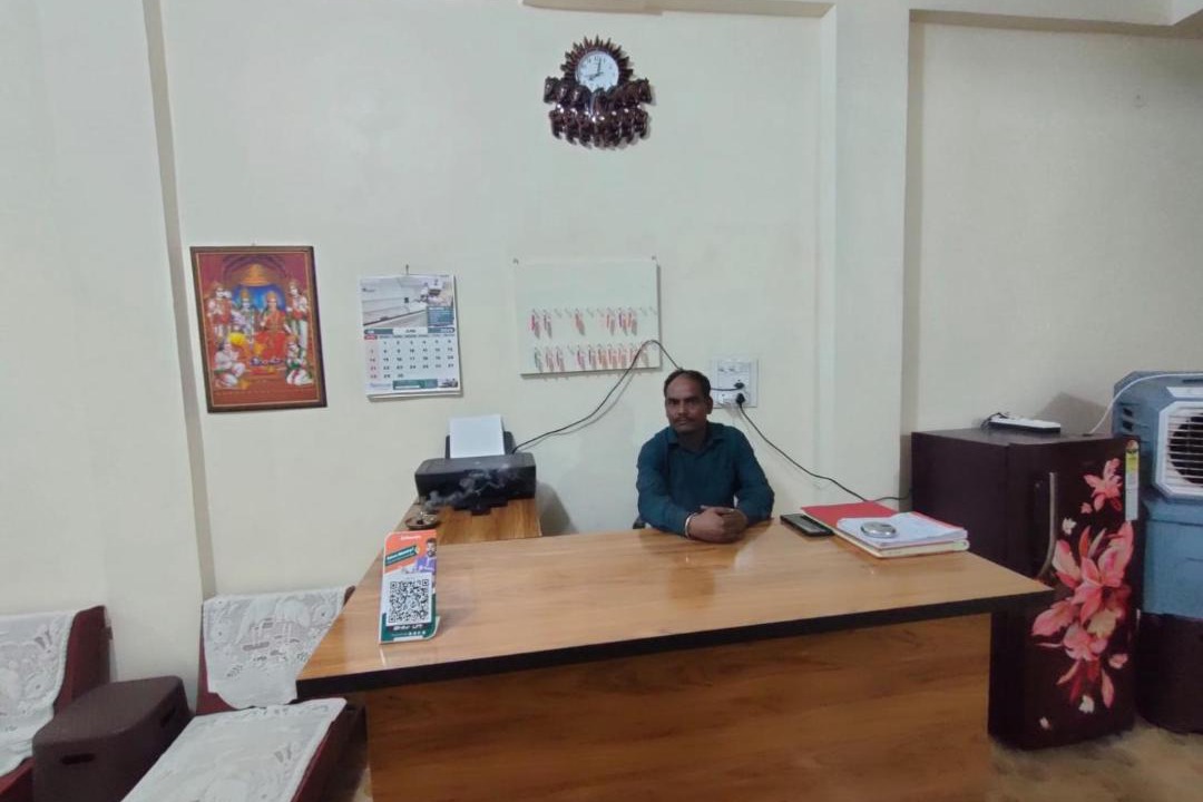 Kolar Road Hotel | Hotel Madhur Palace