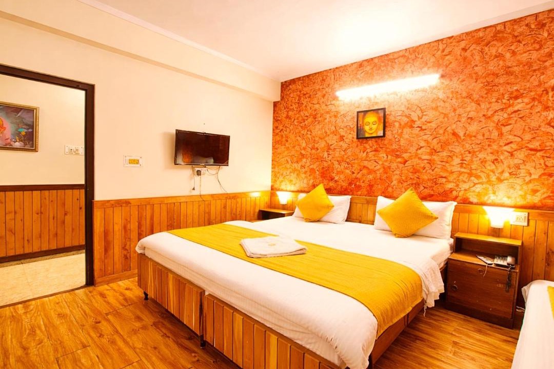 Mallital Hotel | Hotel Ankur Premium Plaza Near Mall Road Nainital