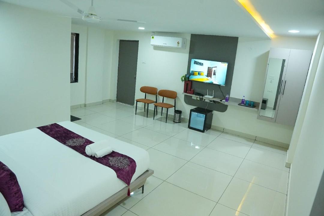 HITEC City Hotel | Hotel Flamount Hitech City