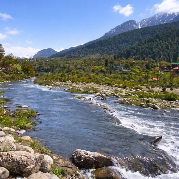 Pahalgam Hotel | Lidder view Resort - Best River side resort