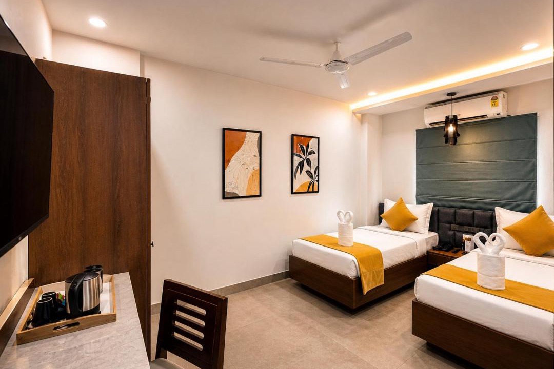 Madhapur Hotel | Hotel Kyzen Smart Stays Hitec city - Madhapur, Hyderabad