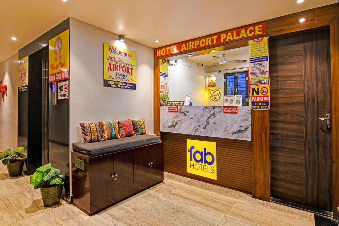 Kolkata Hotel | FabHotel Prime Airport Palace - Nr Kolkata Airport