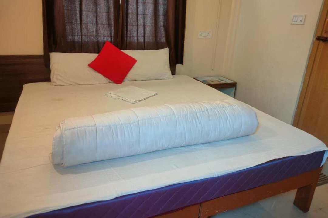 R.K. Hegde Nagar Hotel | MVTJ Hotel
