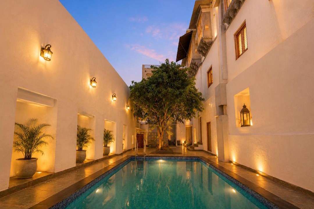 Lake Swaroop Sagar Hotel | Amoraya - A Lake View Heritage Haveli - Old City Udaipur