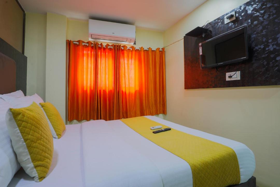 Dharavi Hotel | Golden Stay BKC