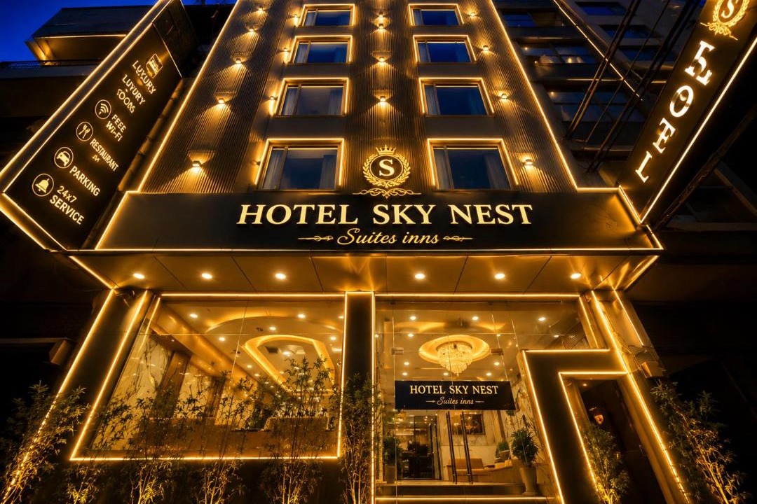 Aerocity Hotel | Hotel Sky Nest Suites inns Near IGI Airport Delhi