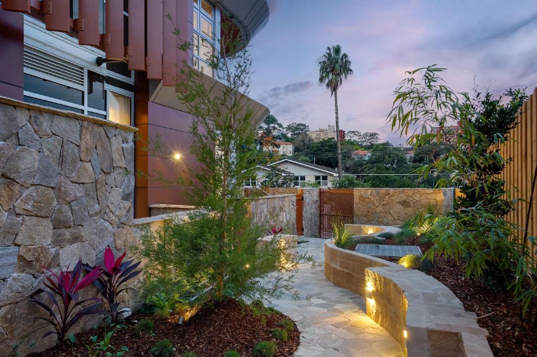 Neutral Bay Apartment | The Soleil, Neutral Bay Isyd