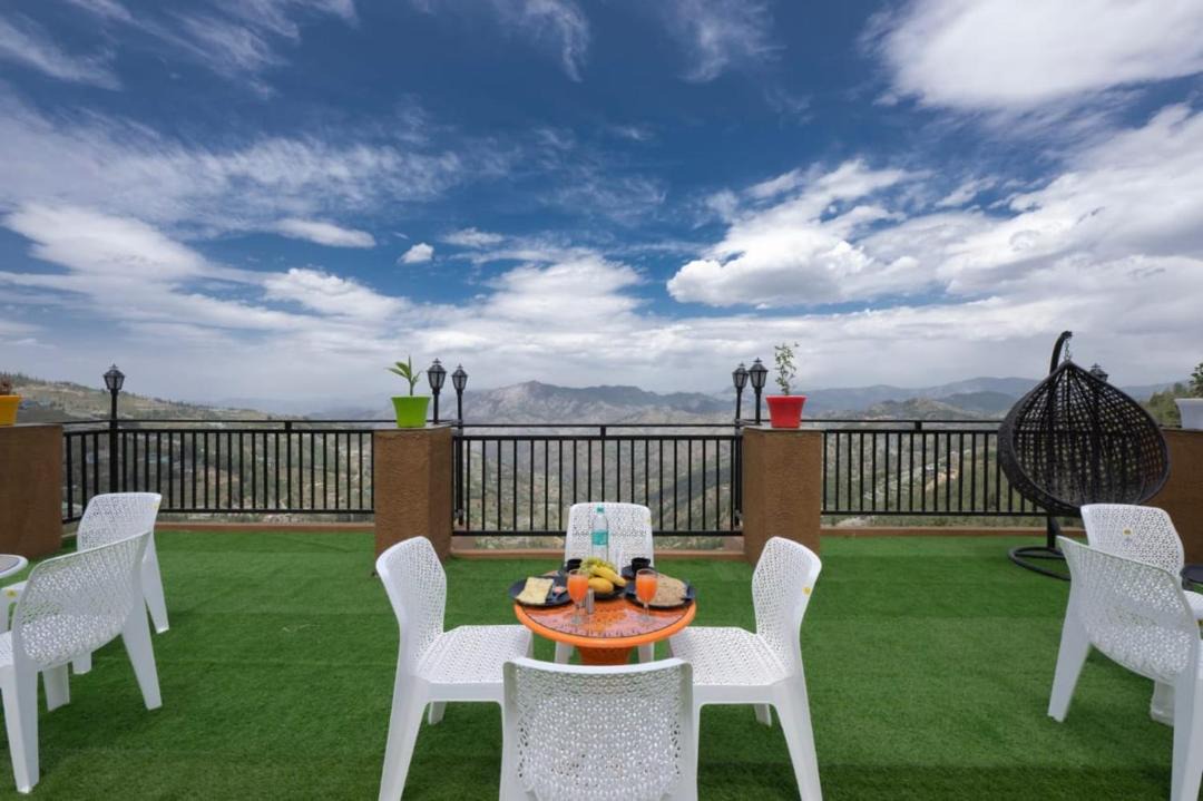 Fagu Villa | " Charvi Regency " l Multi Cuisine Restaurant l Conference Hall l Scenic Venues for Private Parties l Basic First Aid l Spacious Car Parking l Managed By ExoticStays Group