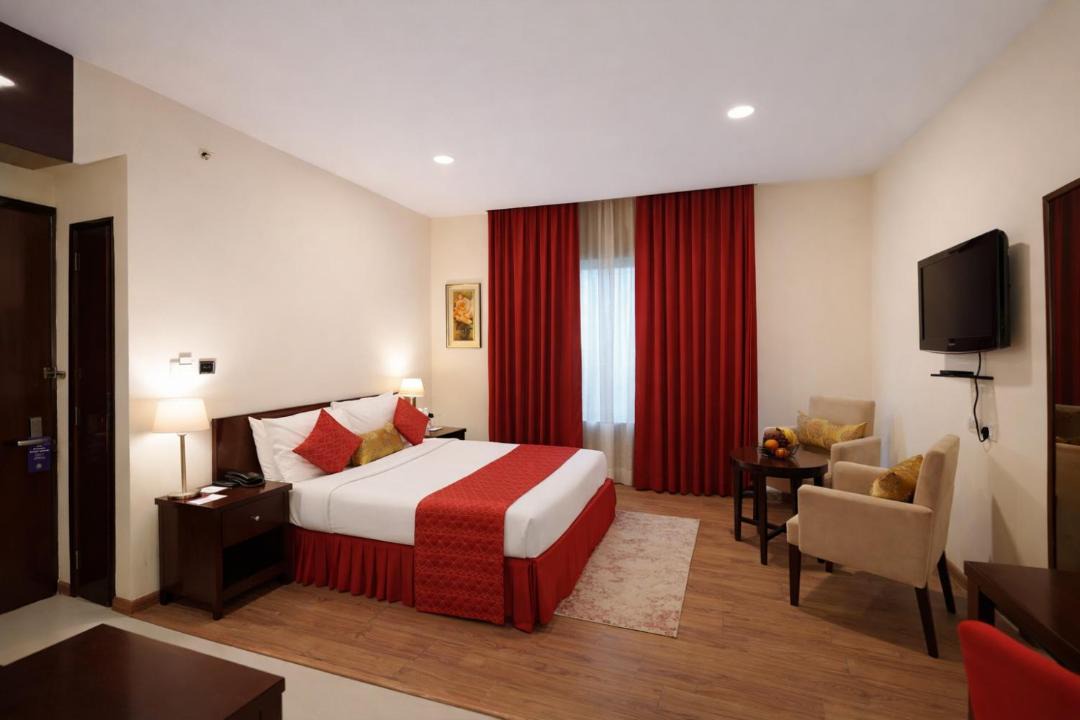 Sector 14 Hotel | Hotel Amber Palace