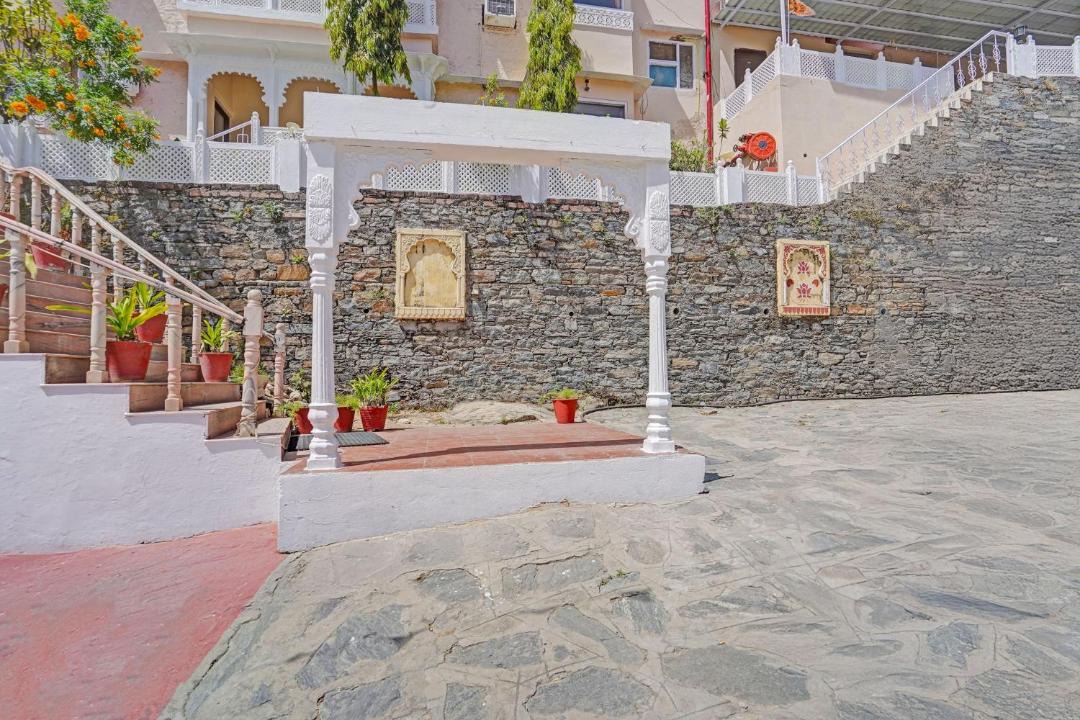 Kumbhalgarh Hotel | Townhouse Oak Kumbhalgarh Forest View Formerly Kumbhal Castle