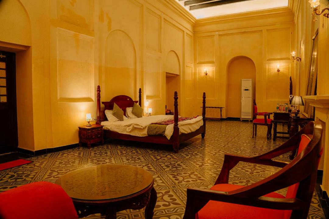 Charkhari Hotel | Fort Mangal Garh Palace