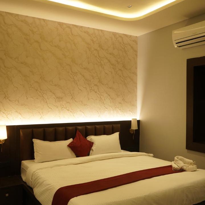 Jagatsinghpur Hotel | Sova Premium