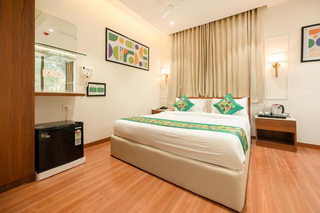 Thaltej Hotel | Treebo Premium Bizz