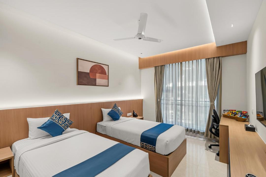Bengaluru Hotel | Yolotel-Off airport road