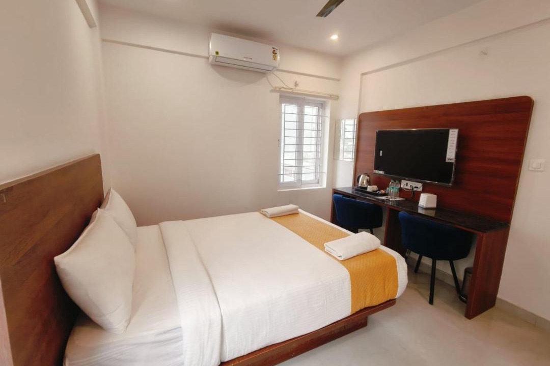 Chikkajala Hotel | Keerthis Elite Hotel near Kempegowda international airport