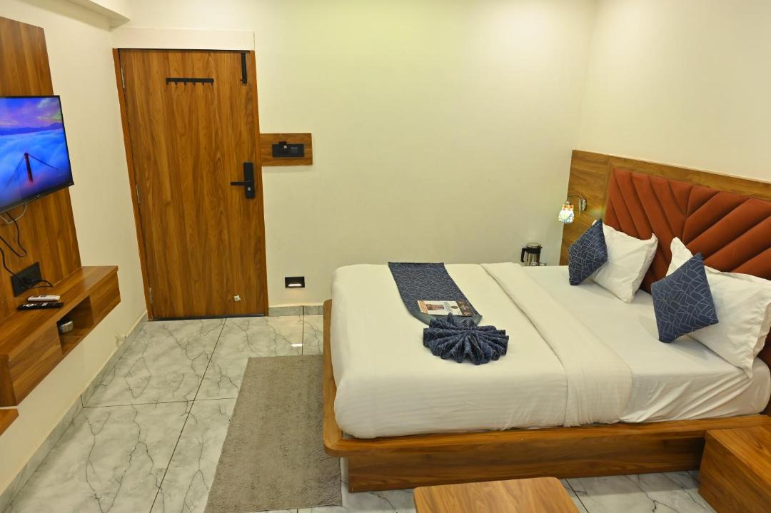 Paldi Hotel | Hotel Revanta Inn