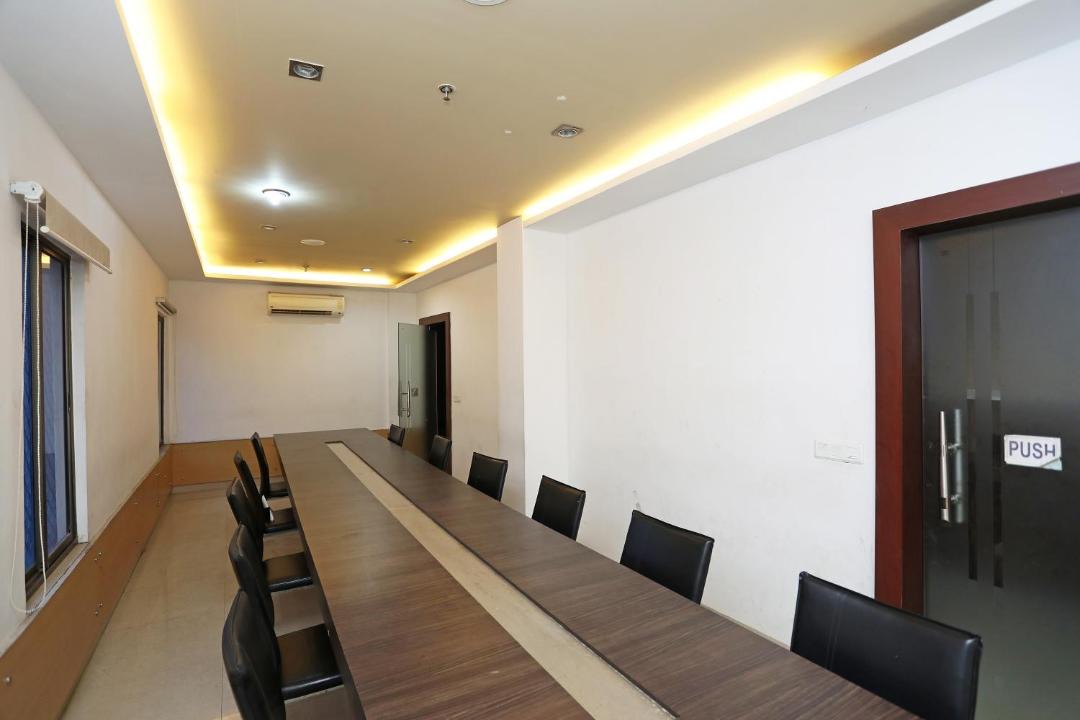 Diamond Harbour Hotel | Hotol O River Bay Resort