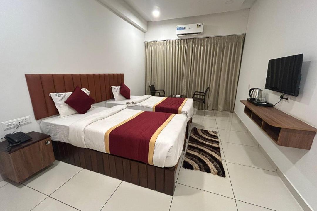 Adyar Hotel | G K Residency