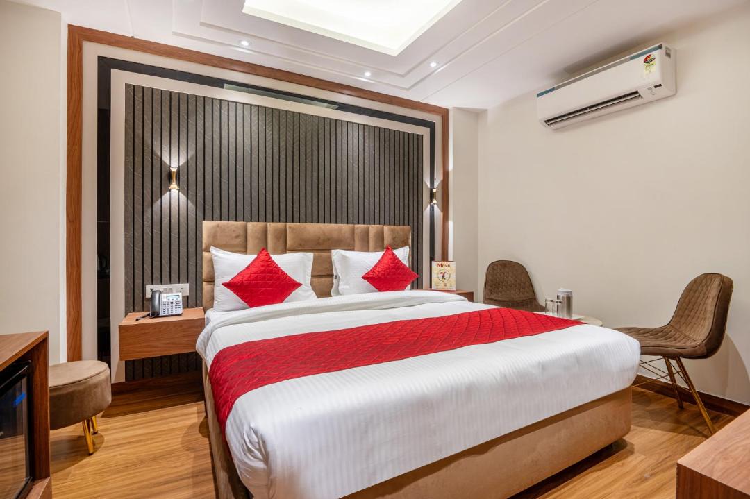 Karol Bagh Hotel | Hotel Grand Aavaas- Traveller's Choice Award Winner 2025
