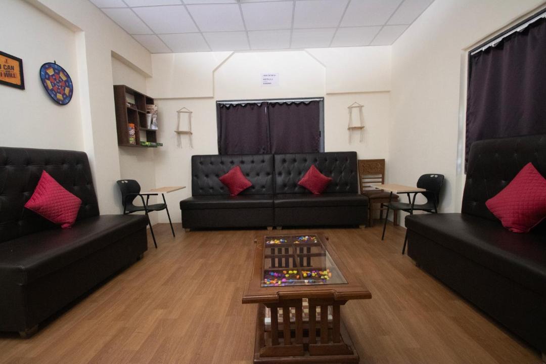 Pune Hostel | Hostells - Backpacker Hostel near Pune Station