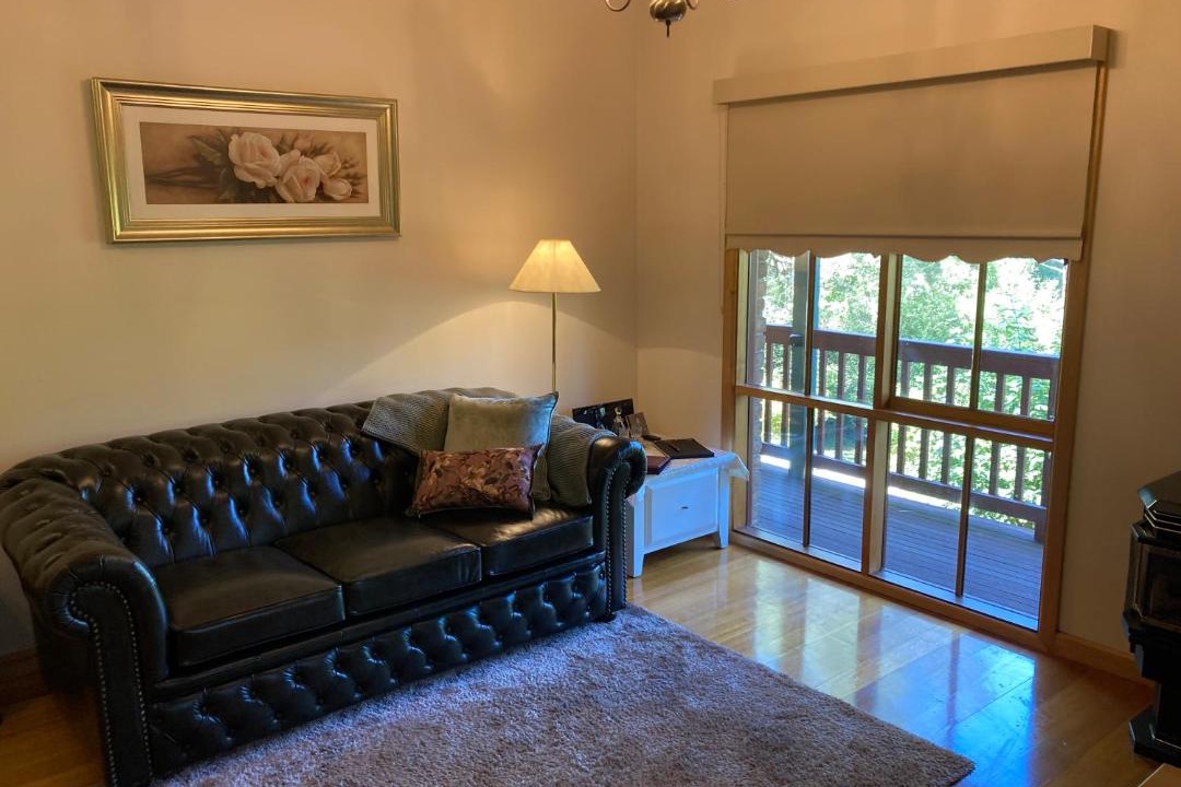 Mount Dandenong Bed & Breakfast | Mountain Lodge