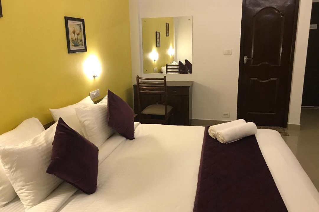 Kaloor Hotel | North Centre