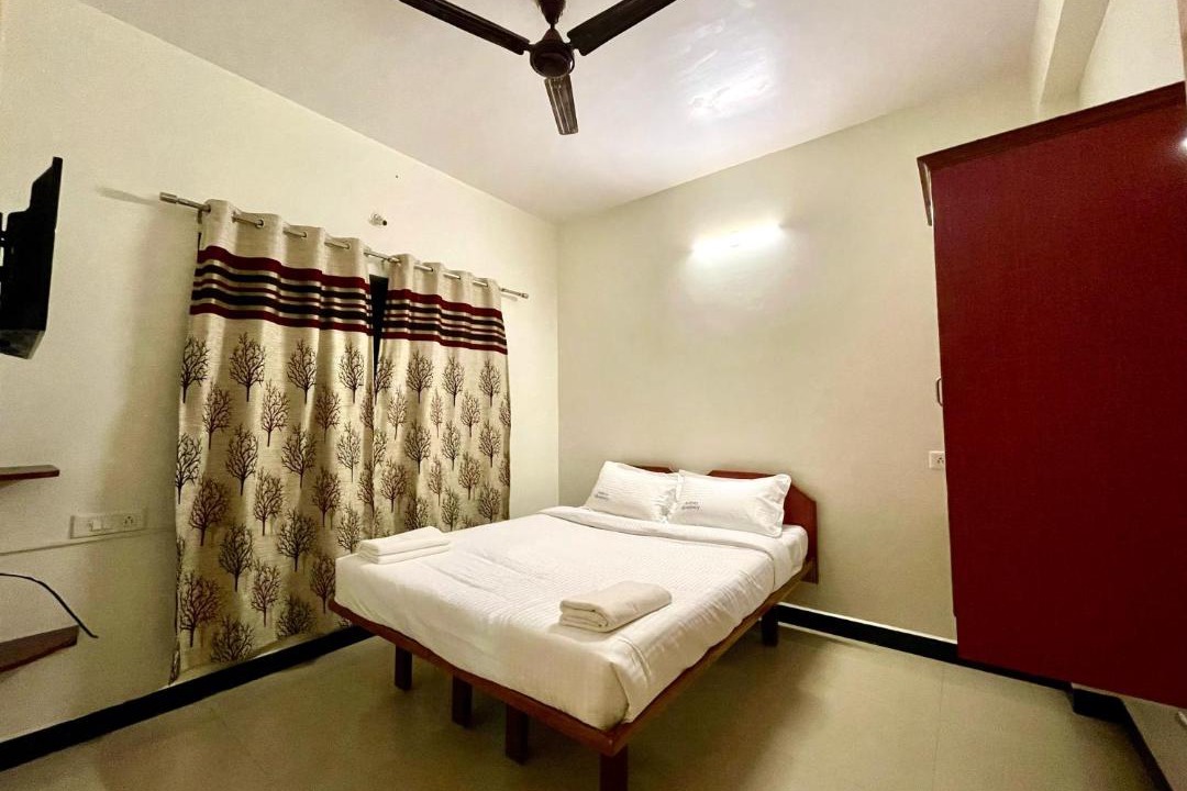 Vijayanagar Hotel | Ashray Residency