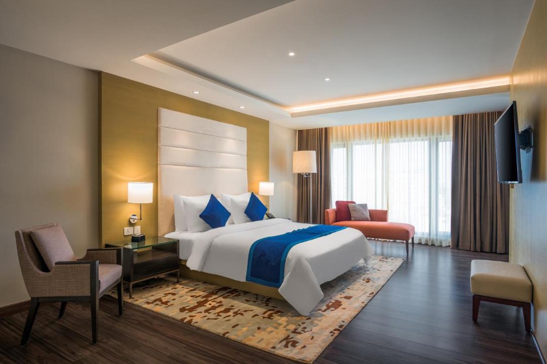 Manapakkam Hotel | Feathers- A Radha Hotel, Chennai