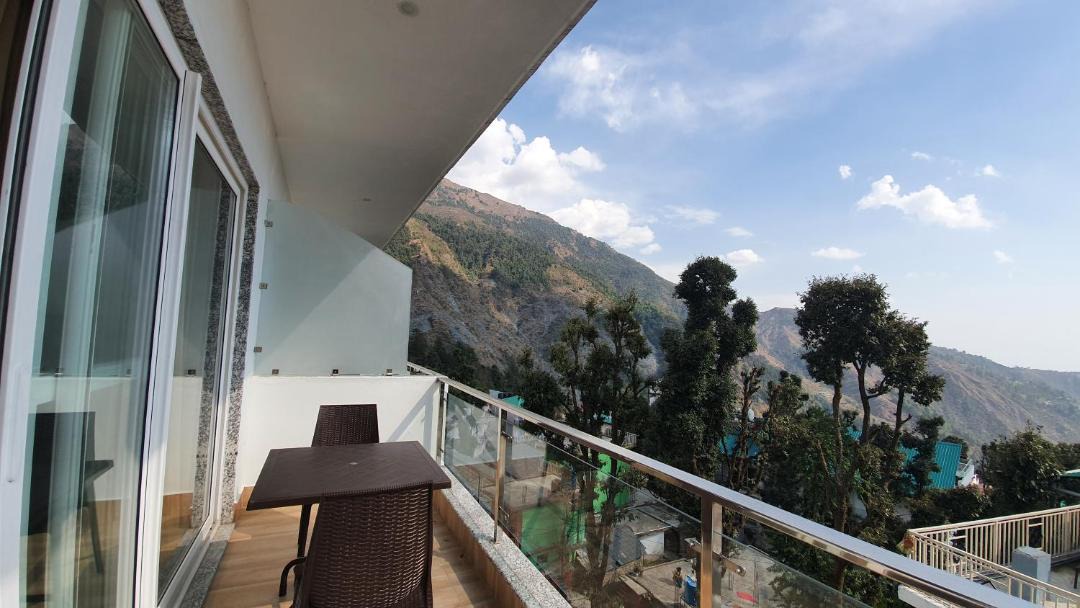 Bhagsu Nag Hotel | Nomadic Inn
