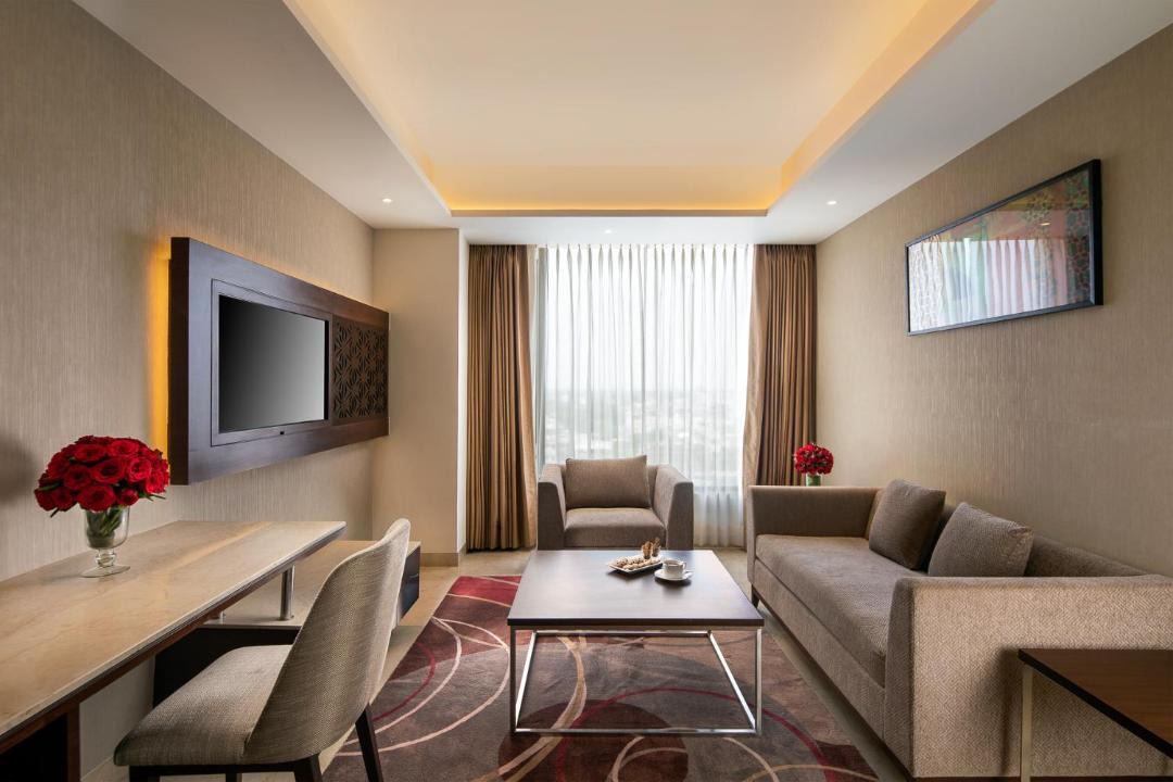 Gorakhpur Hotel | Nirvana Sarovar Portico Gorakhpur