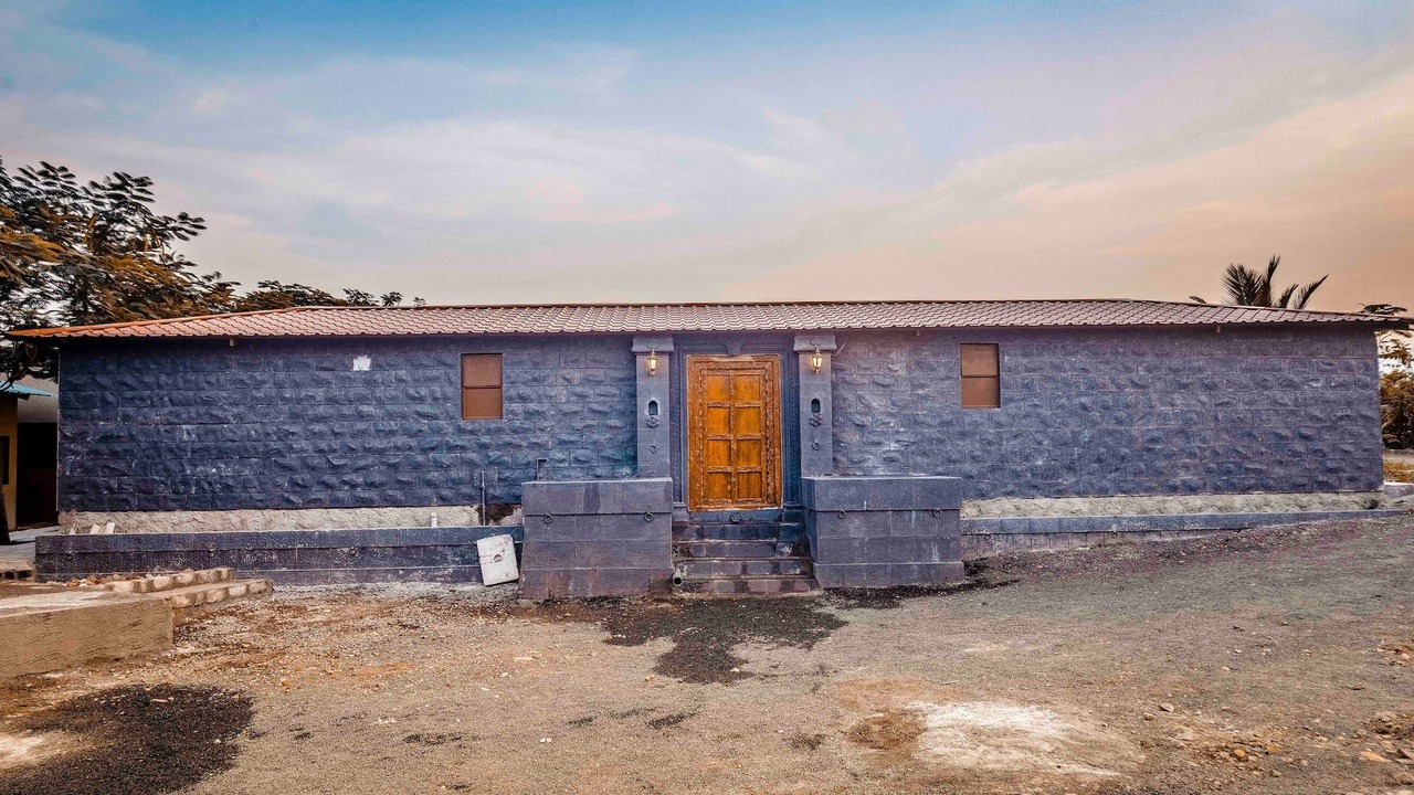 Photo of Buildings in Satara