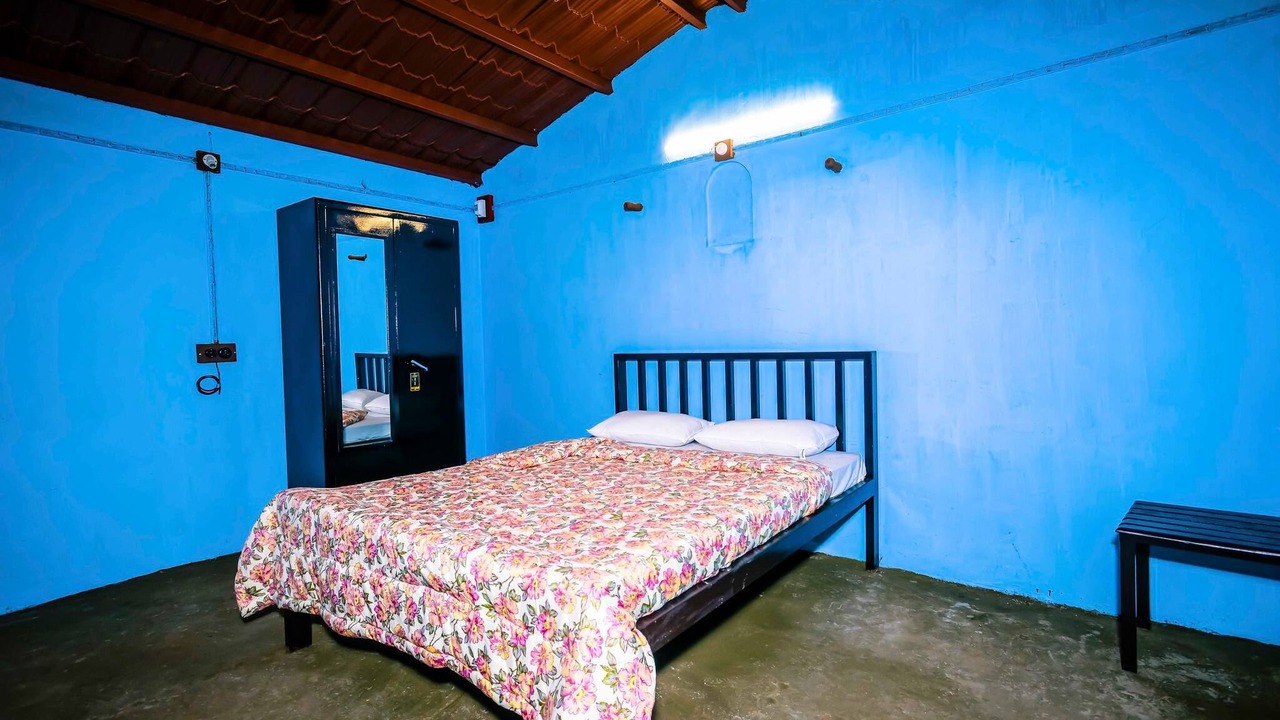 Photo of Bedroom in Satara