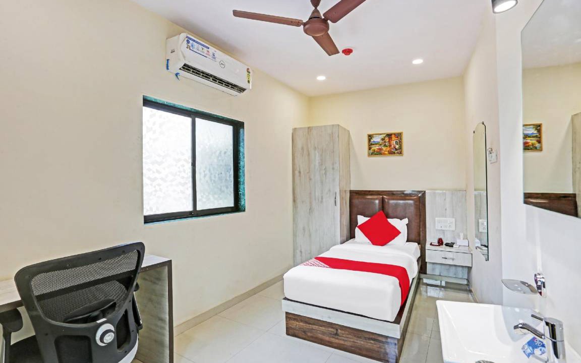 Photo of Bedroom in Kurla West