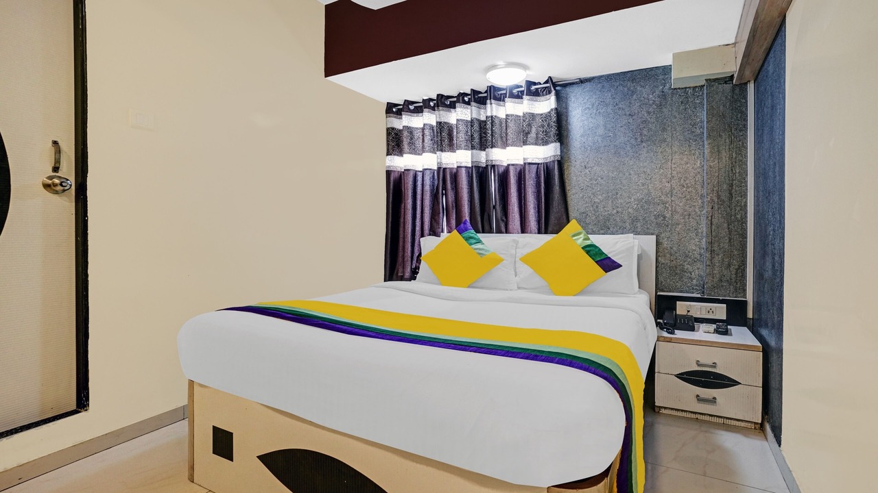 Photo of Bedroom in Jogeshwari West