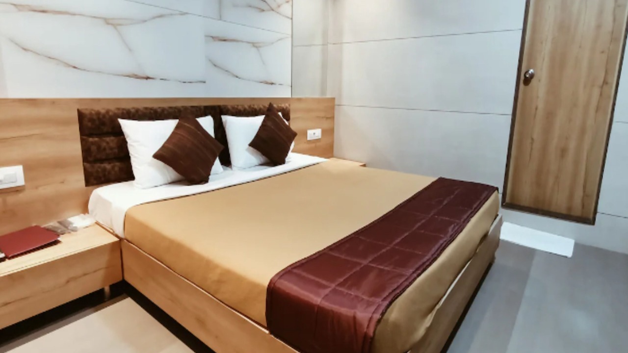 Photo of Bedroom in Bandra East