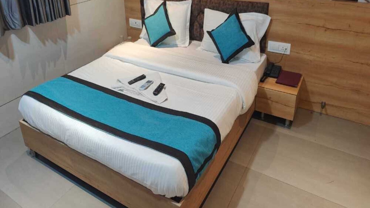 Photo of Bedroom in Bandra East