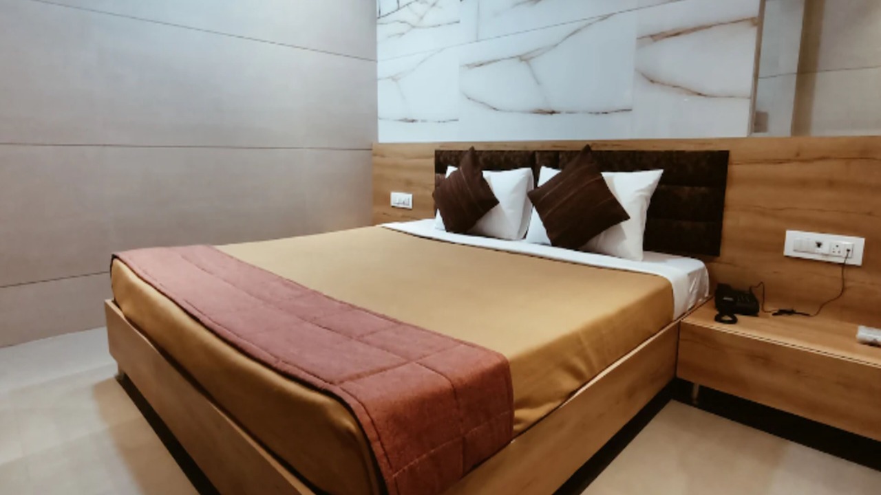 Photo of Bedroom in Bandra East