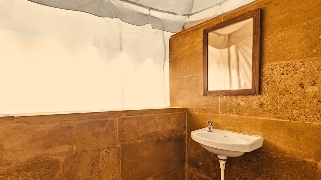 Photo of Bathroom in Kanoi