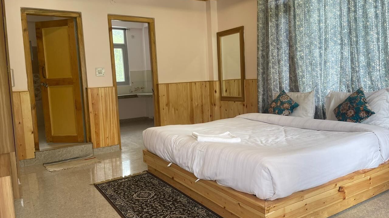 Photo of Bedroom in New Manali